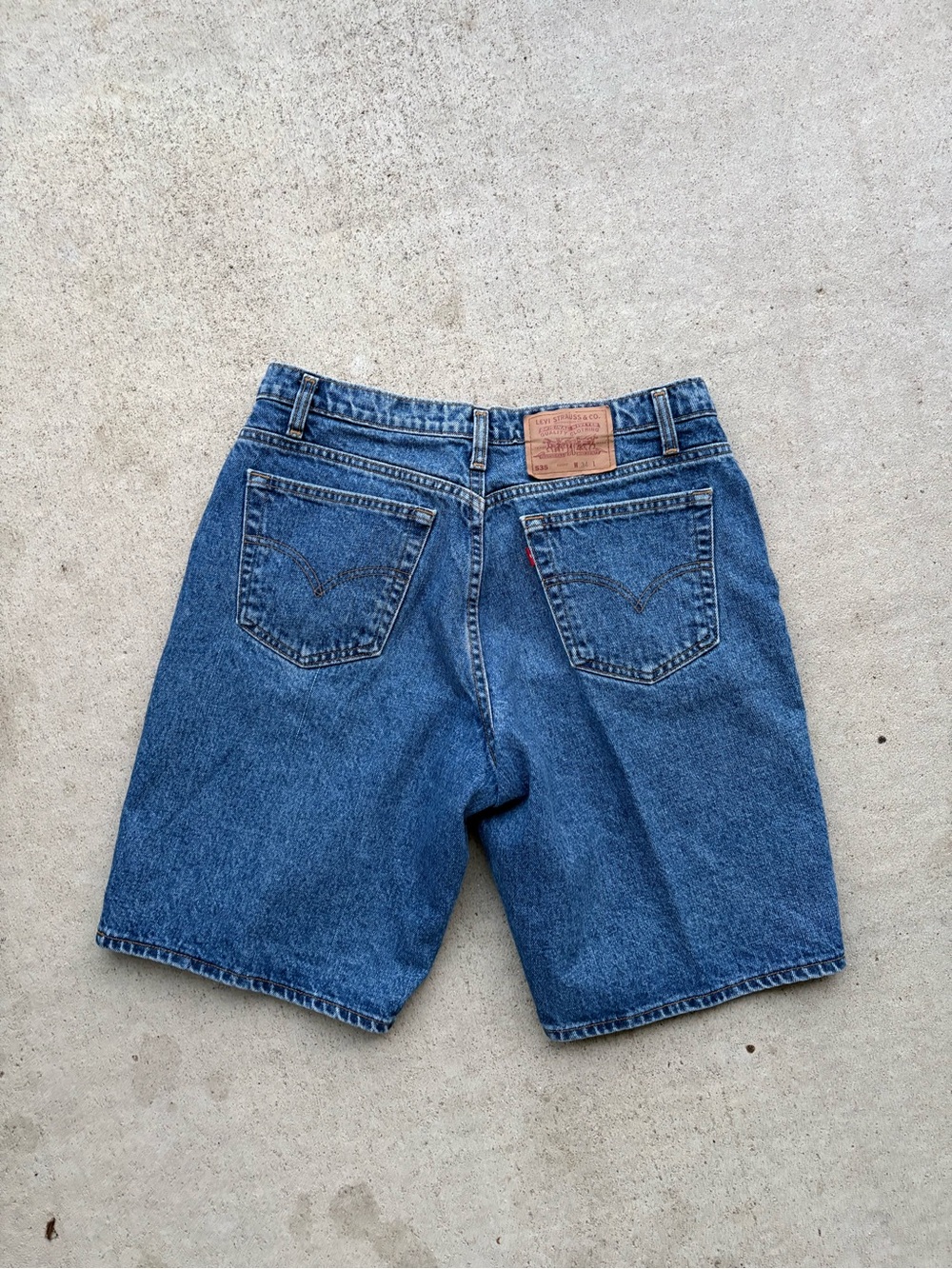 Vintage 90s Levis 535 Eurofit Denim Shorts Made in Canada Medium Wash Jorts 32W